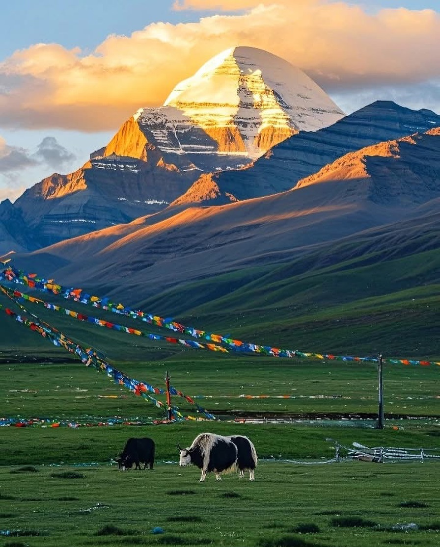 Mount Kailash (Kailasa Parvat)