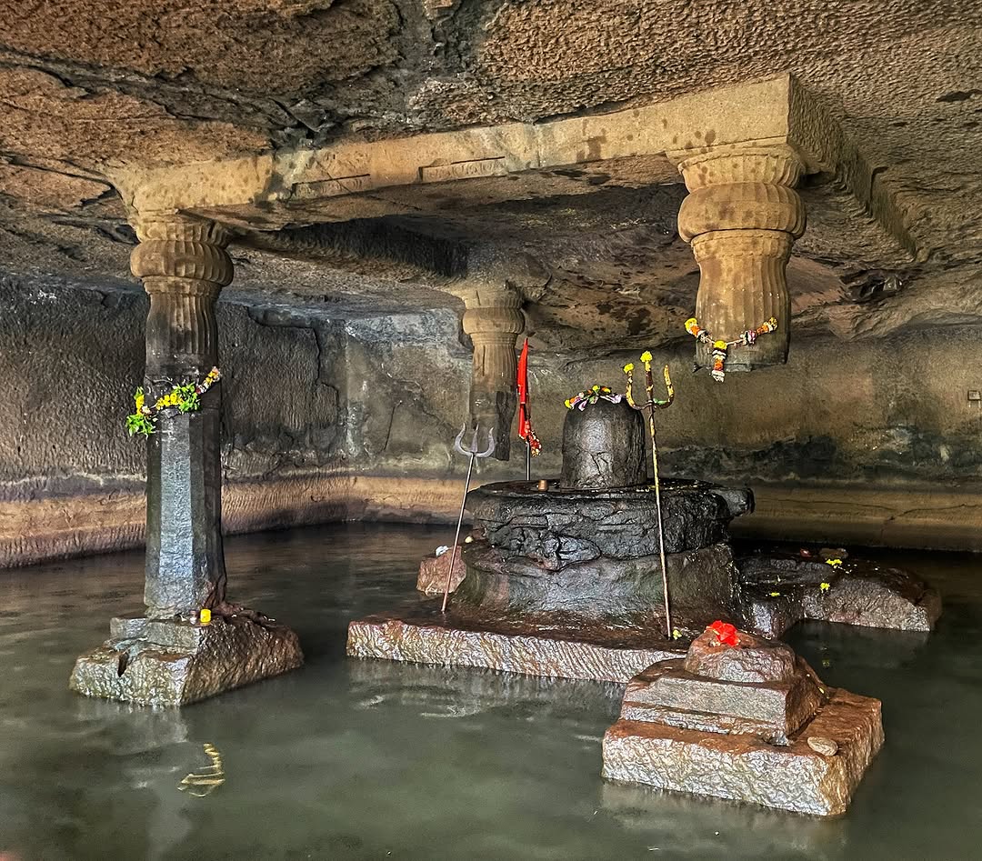 Kedareshwar Cave Temple